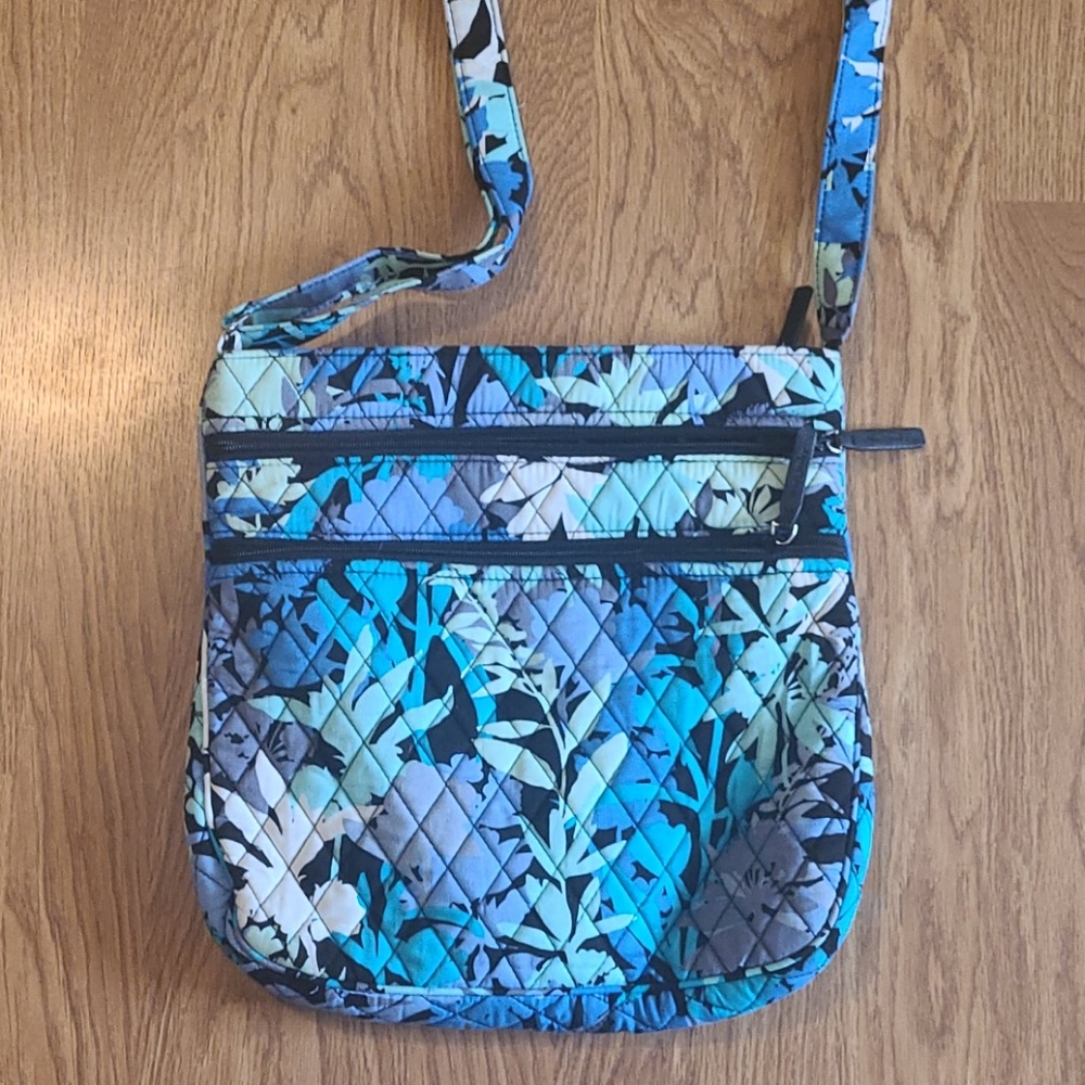 Vera bradley crossbody